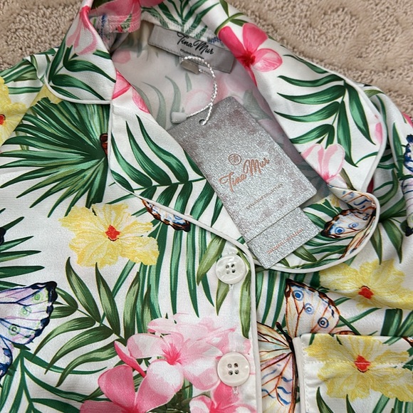 Tina Mur Silk Set NWT - Picture 2 of 2